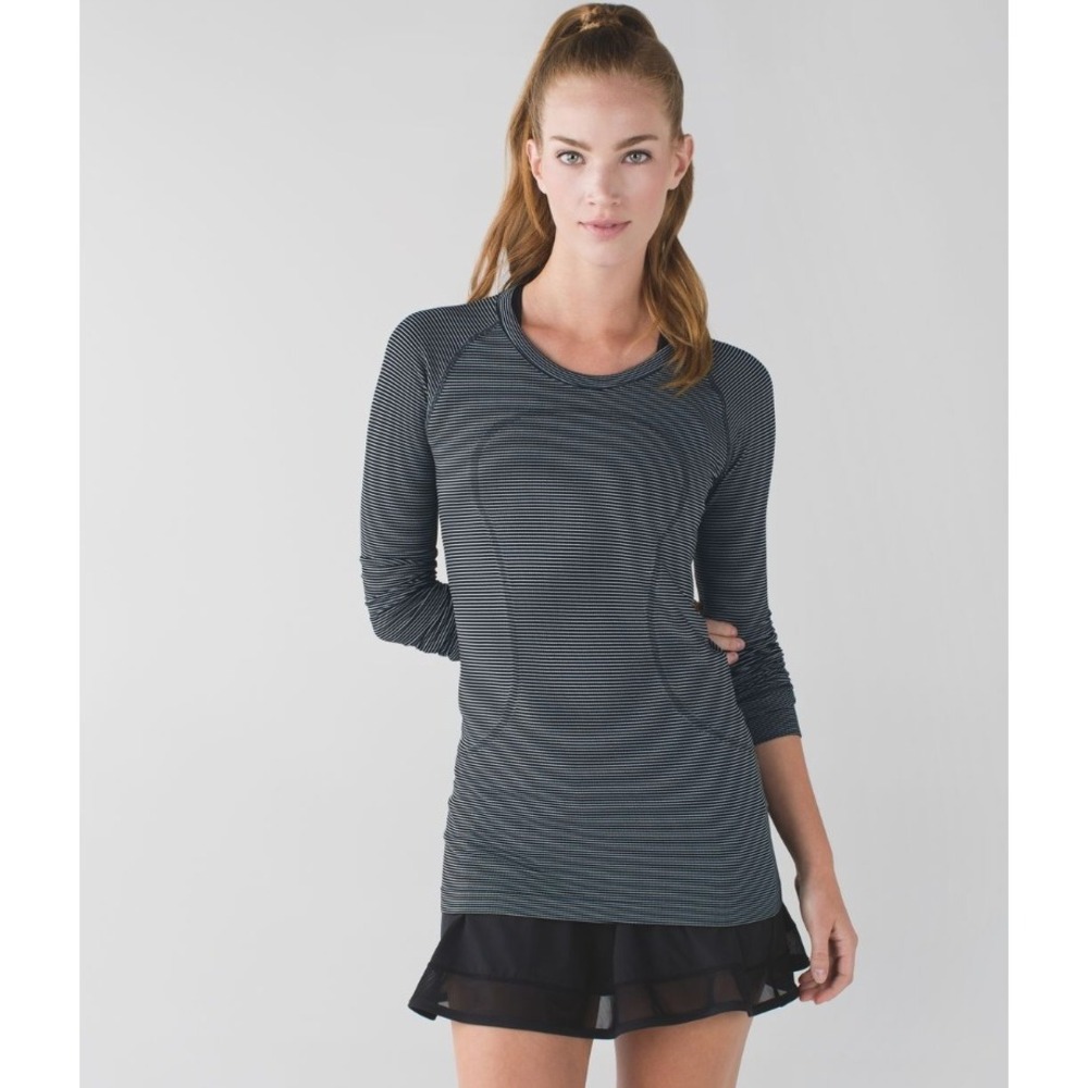 Lululemon Swiftly Tech Long Sleeve Shirt Black White Stripe Women Size 4